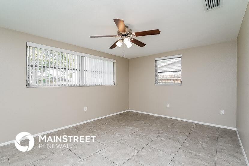 Building Photo - 11612 Crystal Lake Dr