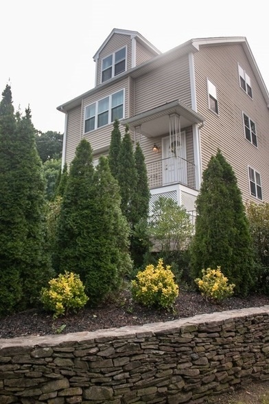 Building Photo - 4 Humphrey St