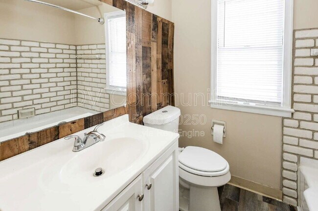 Building Photo - 14147 Pease Rd