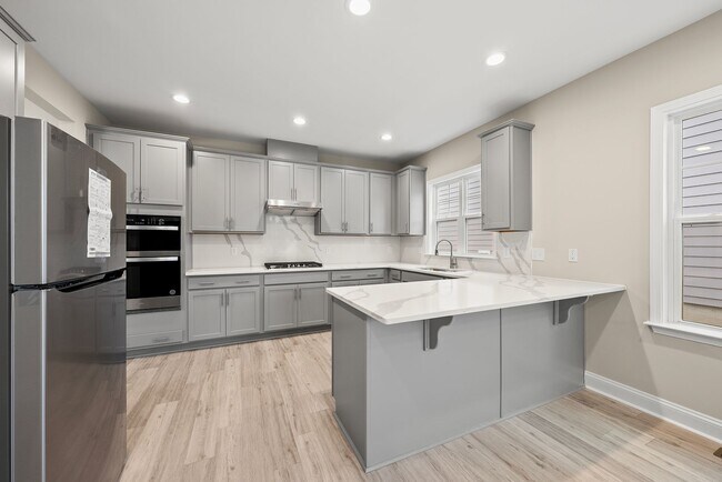 Building Photo - 7994 Humie Olive Rd