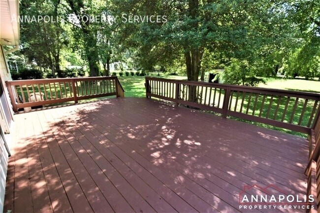 Building Photo - 817 Cedarcroft Dr