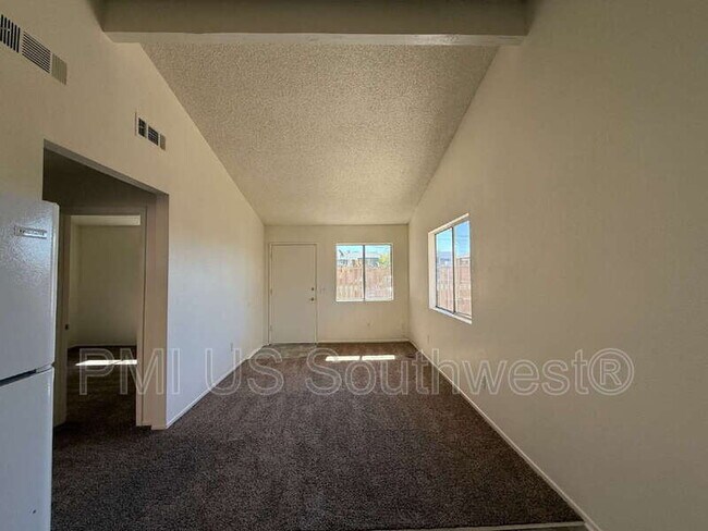 Building Photo - 364 Rio Grande Ct