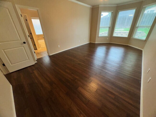 Building Photo - 3 Bed 2 Bath in Edmond!