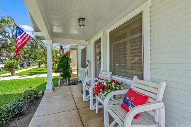 Building Photo - 926 N San Gabriel Ave