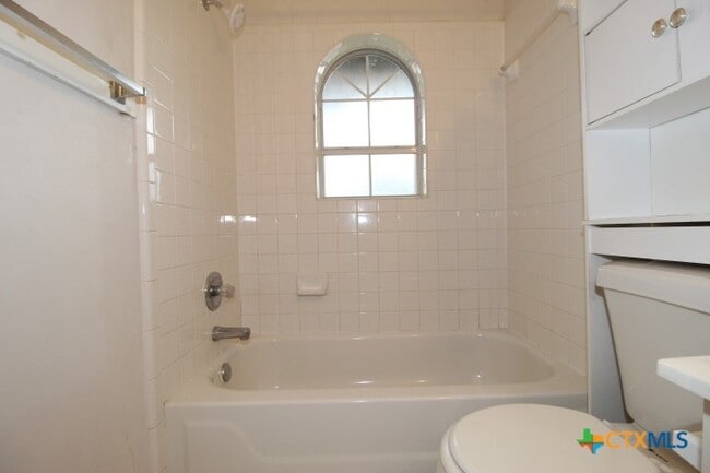 Building Photo - 4209 Adobe Dr