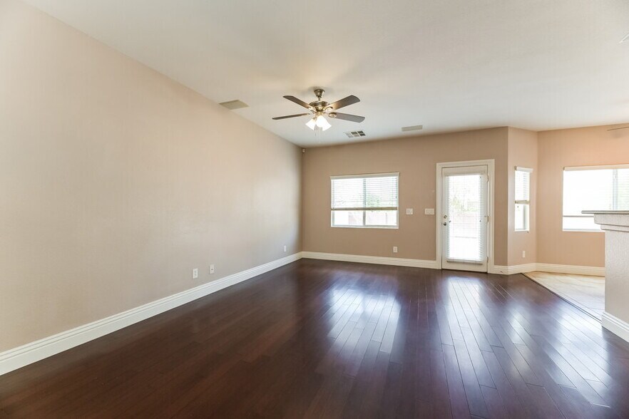 Building Photo - 1748 Crow Creek Ave