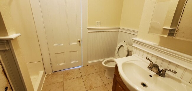 Building Photo - 7 Summit Ave