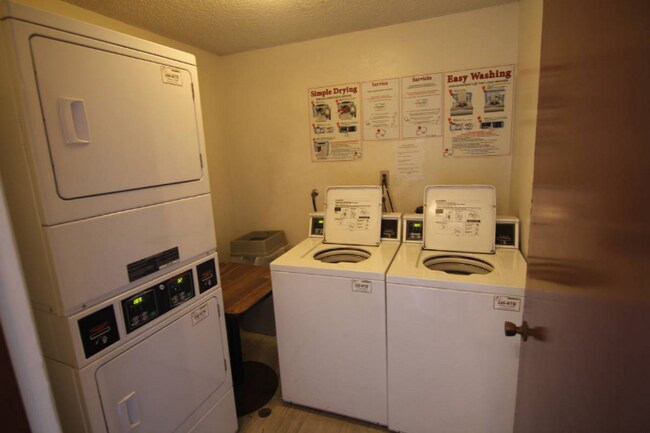 Building Photo - 3111 4th St