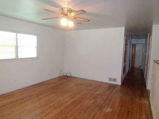 Building Photo - 4206 Crockett St