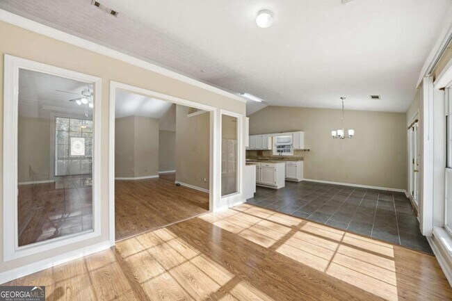 Building Photo - 3070 Bugle Dr