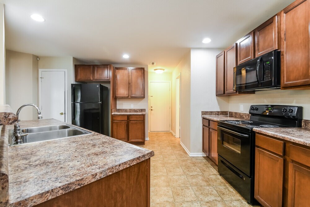 Building Photo - 15433 Destination Dr