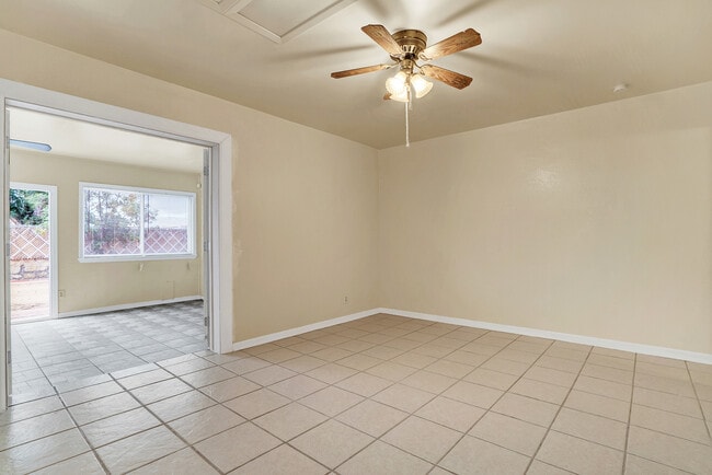 Building Photo - Cielo Vista 3 Bedroom 2 Bath