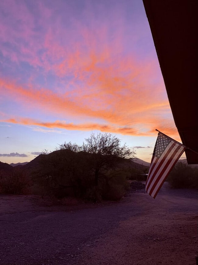 Building Photo - 36975 N Sunset Trail