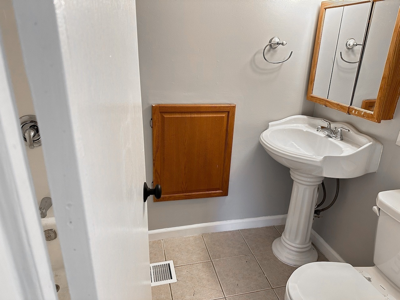 Building Photo - 222 W Union St