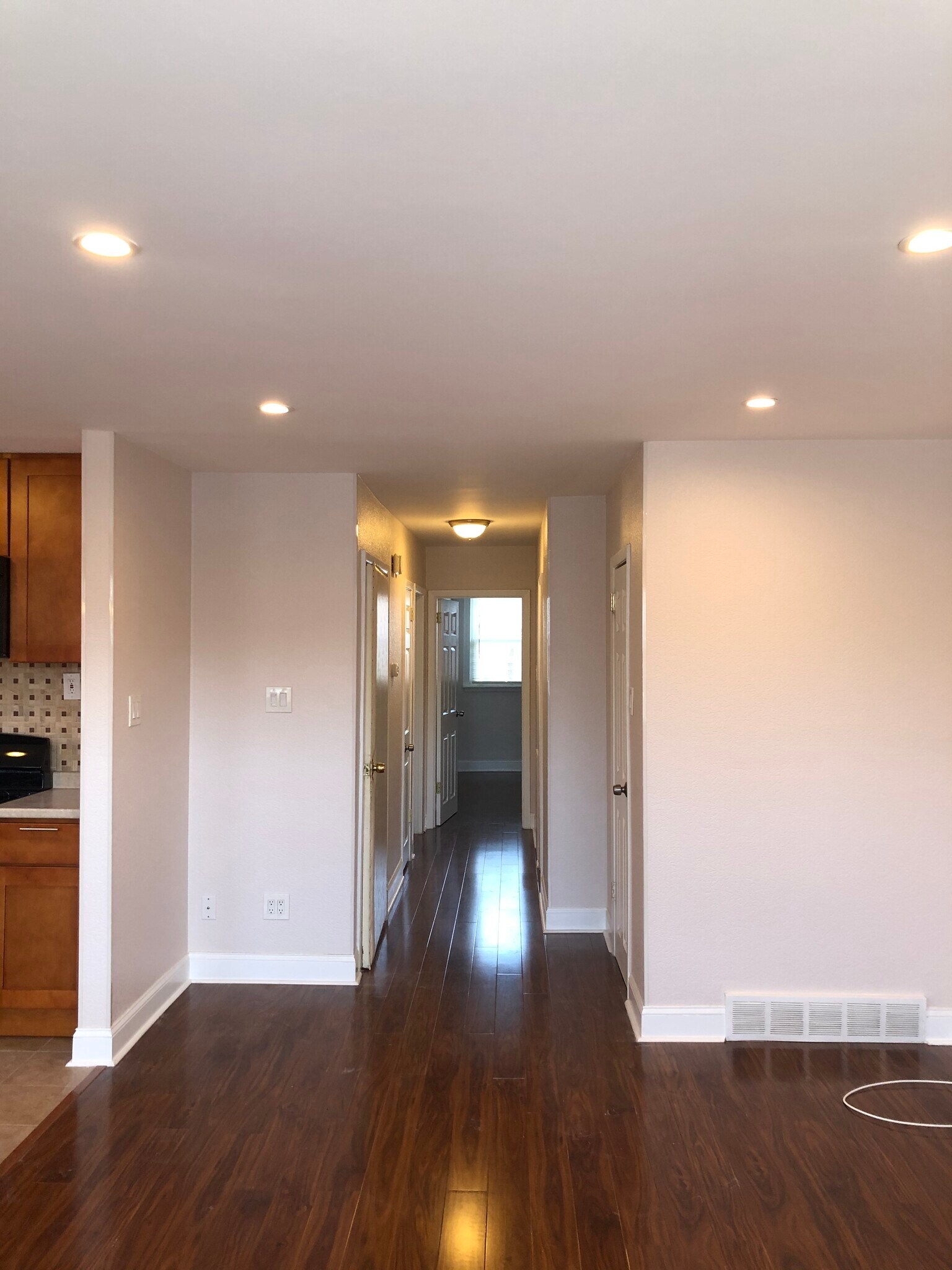 Building Photo - 203 Alnus St