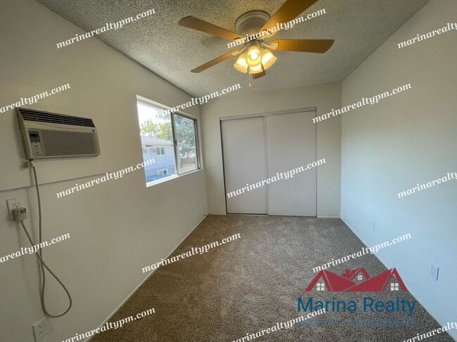 Building Photo - 211 Del Luz Ct