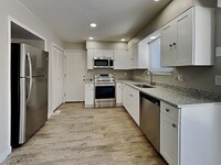 Building Photo - 6930 Sugar Creek Cir