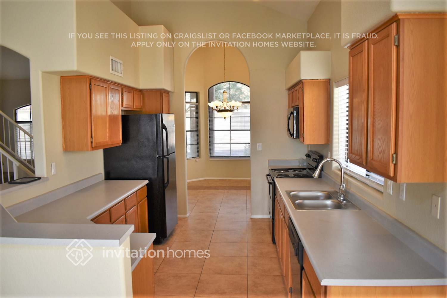 Building Photo - 3519 N 107th Dr