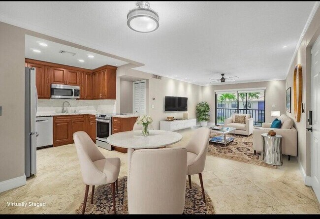 Building Photo - 9930 Pineapple Tree Dr