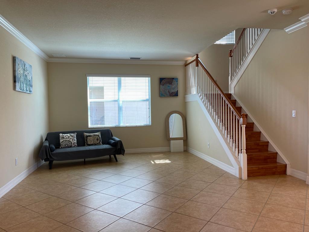Building Photo - 10298 Barberry Ln