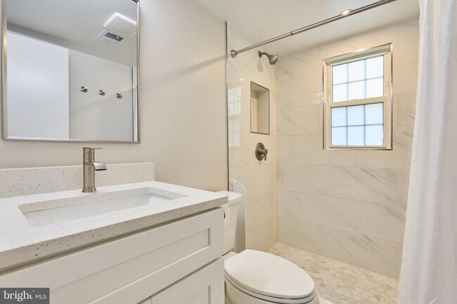Building Photo - 2807 Schafflind Ct