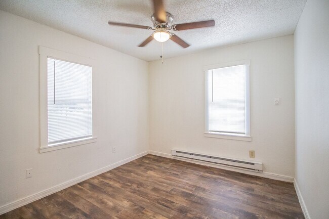 Building Photo - 3221 Baylor St