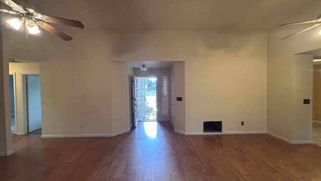 Building Photo - 4609 Wessex Ln