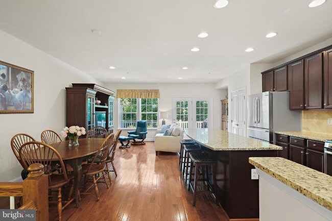 Building Photo - 7200 Dorchester Woods Ln