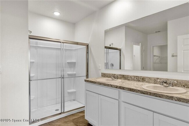 Building Photo - 5076 Marble St