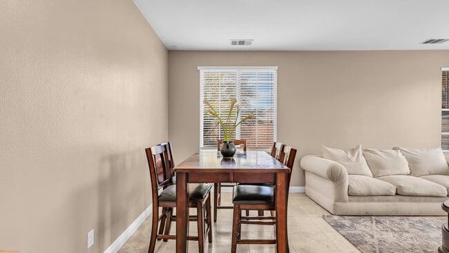 Building Photo - 37523 Durwent Dr