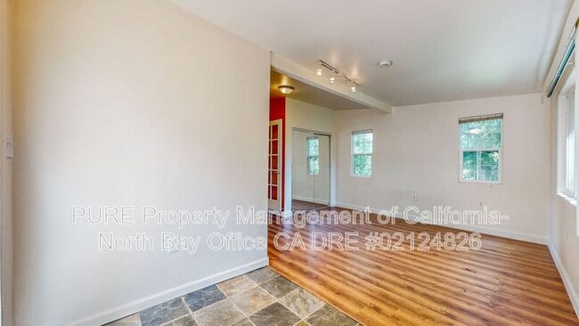 Building Photo - 17475 Summit Ave