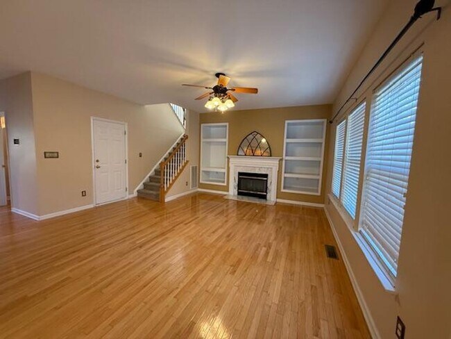 Building Photo - 3601 Pritchard Ct