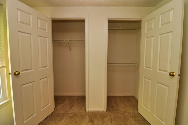 Building Photo - 229 Red Jade Dr