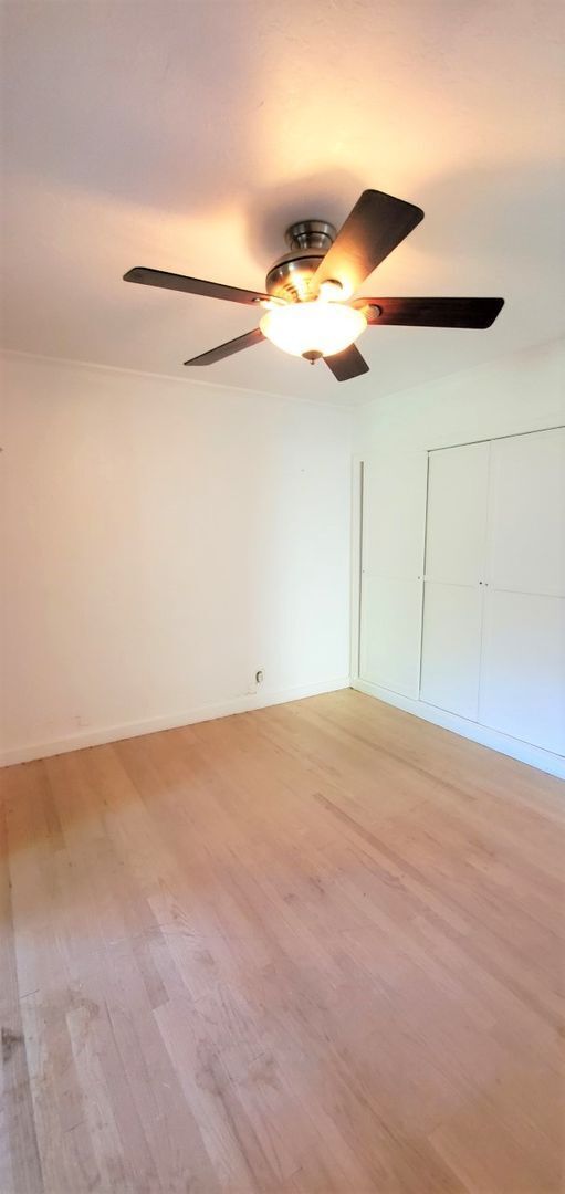 Building Photo - 3 Bed 1.5 Bath 2 car garage in Nichol's Hi...