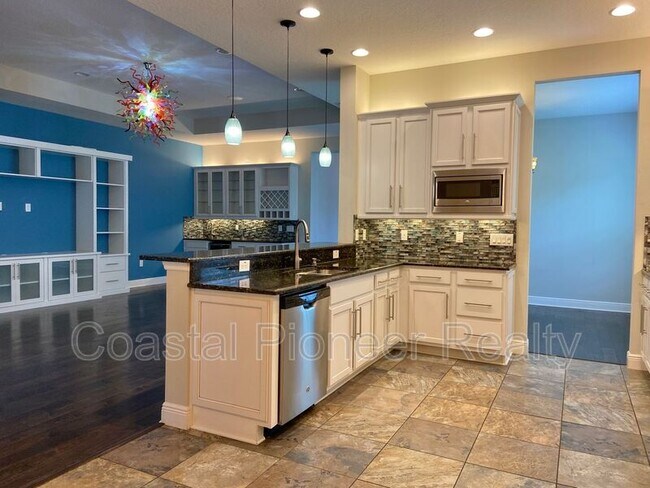 Building Photo - 31134 Spruceberry Ct