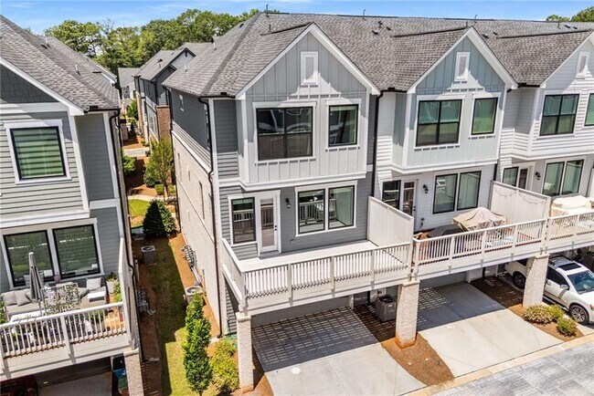 Building Photo - 455 Ashbury Dr