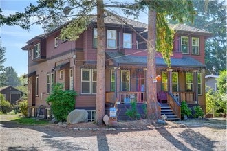 Building Photo - 10516 20th Ave NE