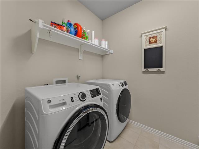 Building Photo - 1805 Settlement Wy