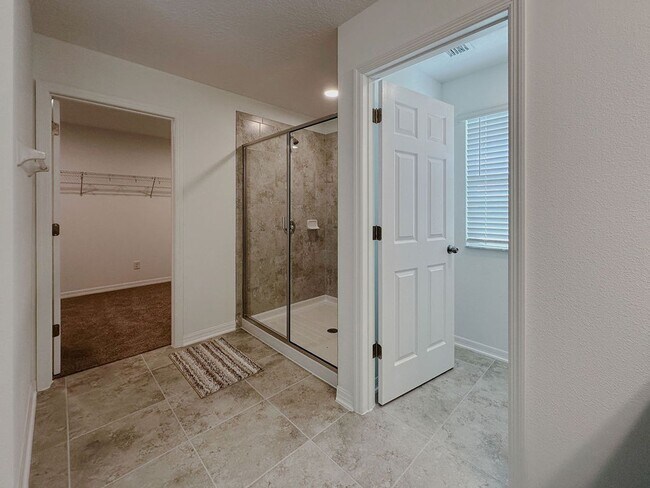 Building Photo - Brand New Zephyrhills Home!!!