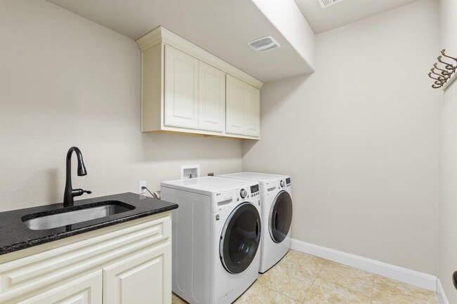 Building Photo - 103 Co Rd 180