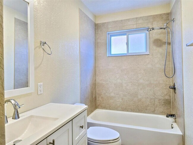 Building Photo - 22510 Parsonsgate Dr