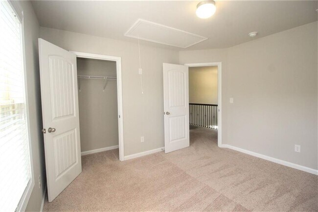 Building Photo - 4086 Water Mill Dr