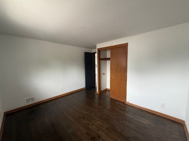 Building Photo - 5650A N 97th St