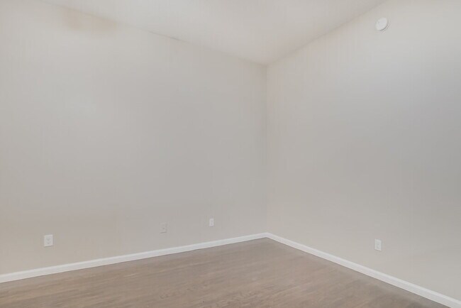 Building Photo - 174 N Aberdeenshire Dr