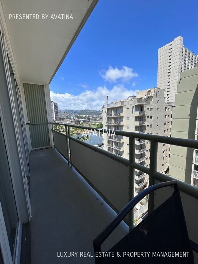 Building Photo - 445 Kaiolu St