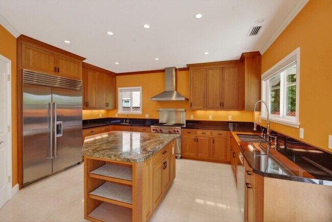 Building Photo - 18270 Baylor Ave