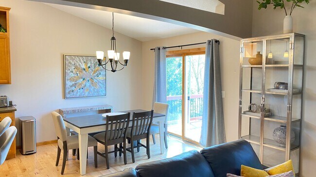 Building Photo - Cozy tranquility 6mi from Mayo 4bed/3bath