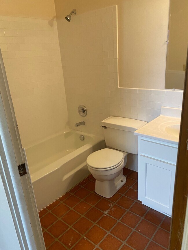 bathroom - 226 Vine Ave