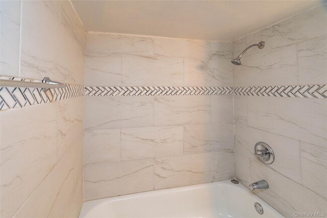 Building Photo - 1258 North Ave