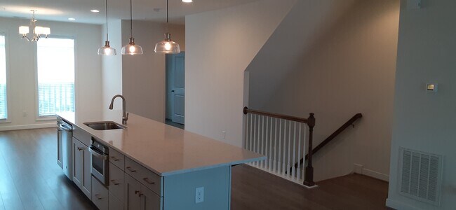 2d floor stairway - 4919 Settlers Market Blvd